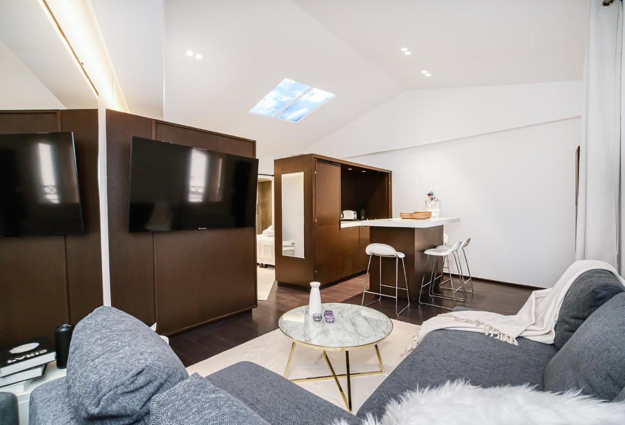 Appartement Place Des Lices Avec Parking Saint-Tropez Exterior foto